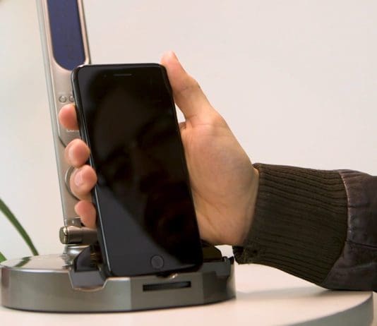 LumiCharge – LED Lamp with Universal Cell Charging Station | NewsWatch Review