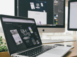 How to Use 2 Screens with a Laptop for a Dual Screen Setup How to use 2 screens with a laptop and set up a dual monitor easily. Follow our simple steps to boost productivity and comfort.