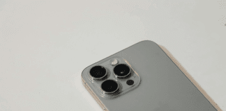 Is Apple Making the iPhone Too Complicated? Is Apple Making the iPhone Too Complicated?