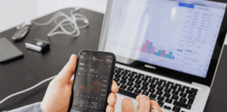 How Scheduled Stock Sales Support Financial Planning Pre-arranged trading plans (10b5-1 plans) allow insiders to automate stock sales