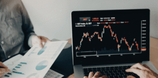 Data-Driven Decision Making in Business Strategy ddm business decisions