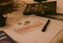 6 Benefits of Getting Paid Earlier Through Modern Banking