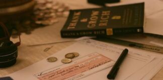 6 Benefits of Getting Paid Earlier Through Modern Banking